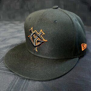 NEW ERA 59FIFTY Fitted Cap Yomiuri Giants Black x Black/Orange Cap 2024 - Size 7
